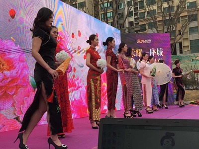 創新引領風尚 甘肅制高點廣告裝飾，打造蘭州慶典活動新標桿